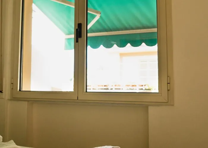 Friendly & Small 1-br With Beautiful Terrace * Firenze