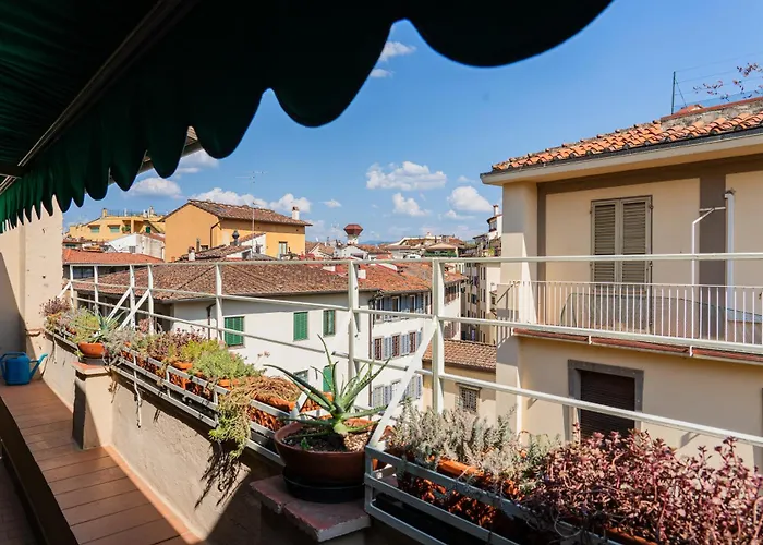 Friendly & Small 1-br With Beautiful Terrace *